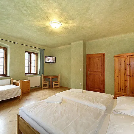 U Hada Guest house